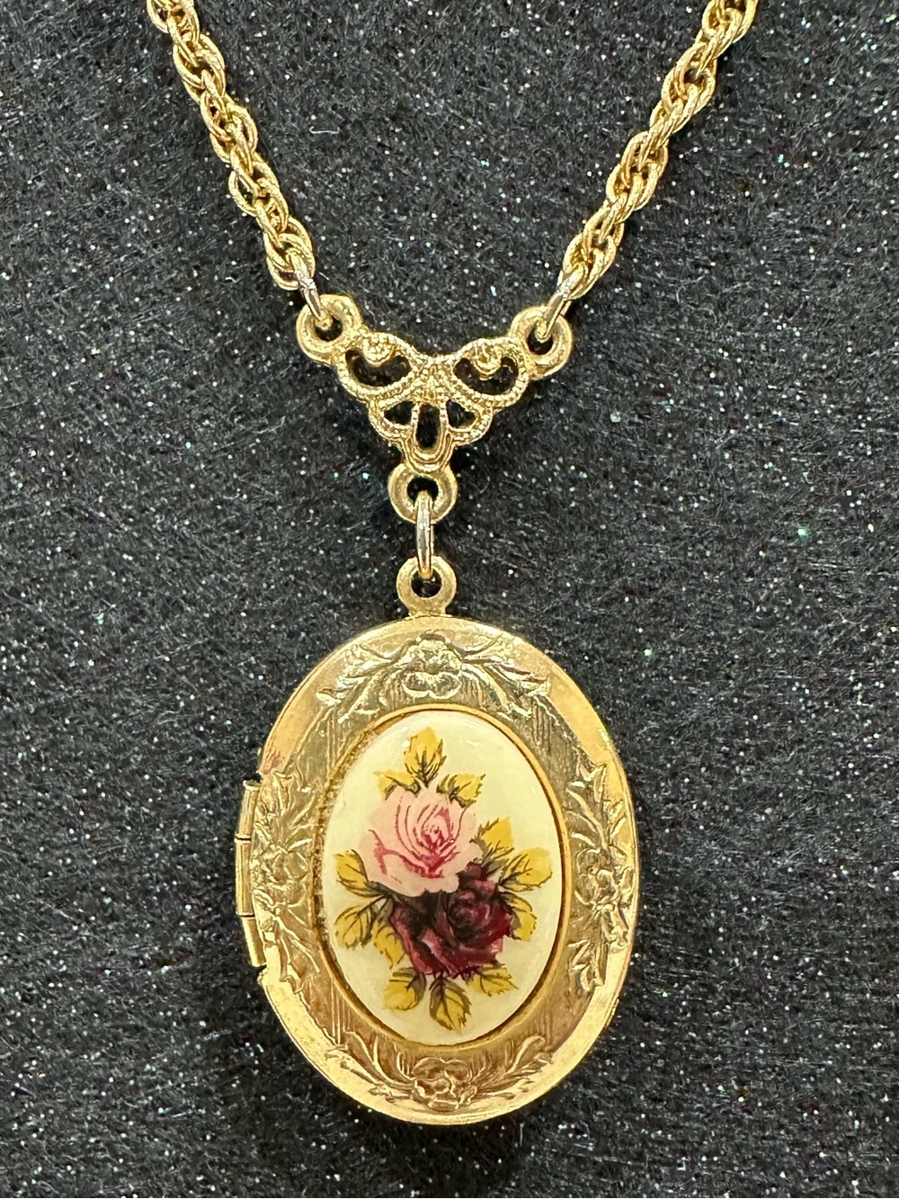 1928 locket Necklace